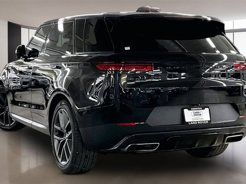 Certified 2024 Land Rover Range Rover Sport SE image 4