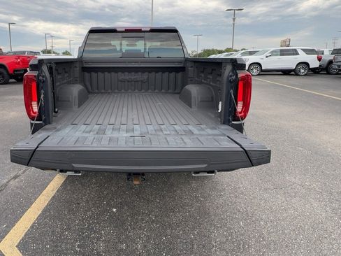 Certified 2022 GMC Sierra 1500 AT4 w/ AT4 Preferred Package AWD/4WD image 5