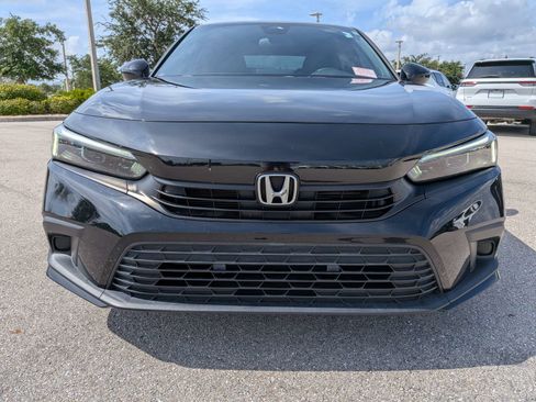 Used 2023 Honda Civic Sport image 3