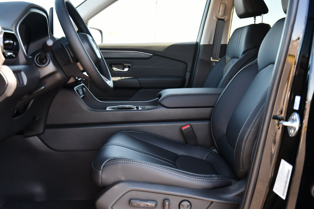 New 2026 Honda Pilot Touring image 13