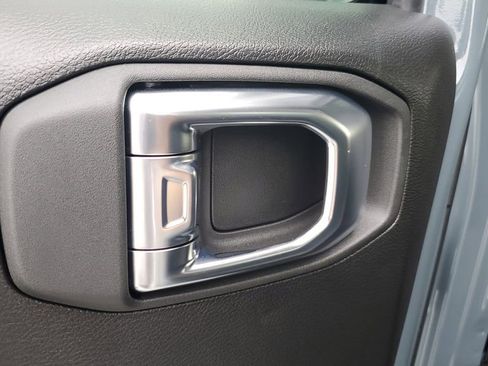 New 2026 Jeep Gladiator Sport image 8