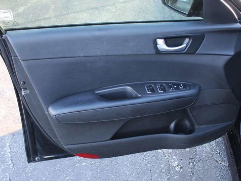 Used 2018 Kia Optima LX image 17