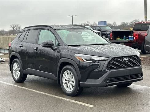 Used 2023 Toyota Corolla Cross LE image 31