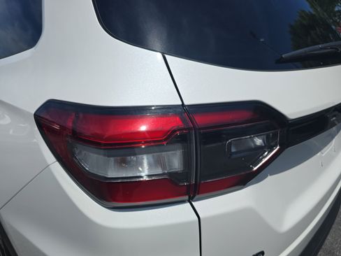 Used 2025 Honda Pilot Black Edition image 36