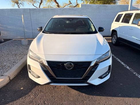 Used 2020 Nissan Sentra SR w/ Premium Package FWD image 3