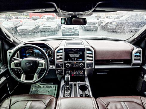 Used 2016 Ford F150 Platinum w/ Equipment Group 701A Luxury image 16