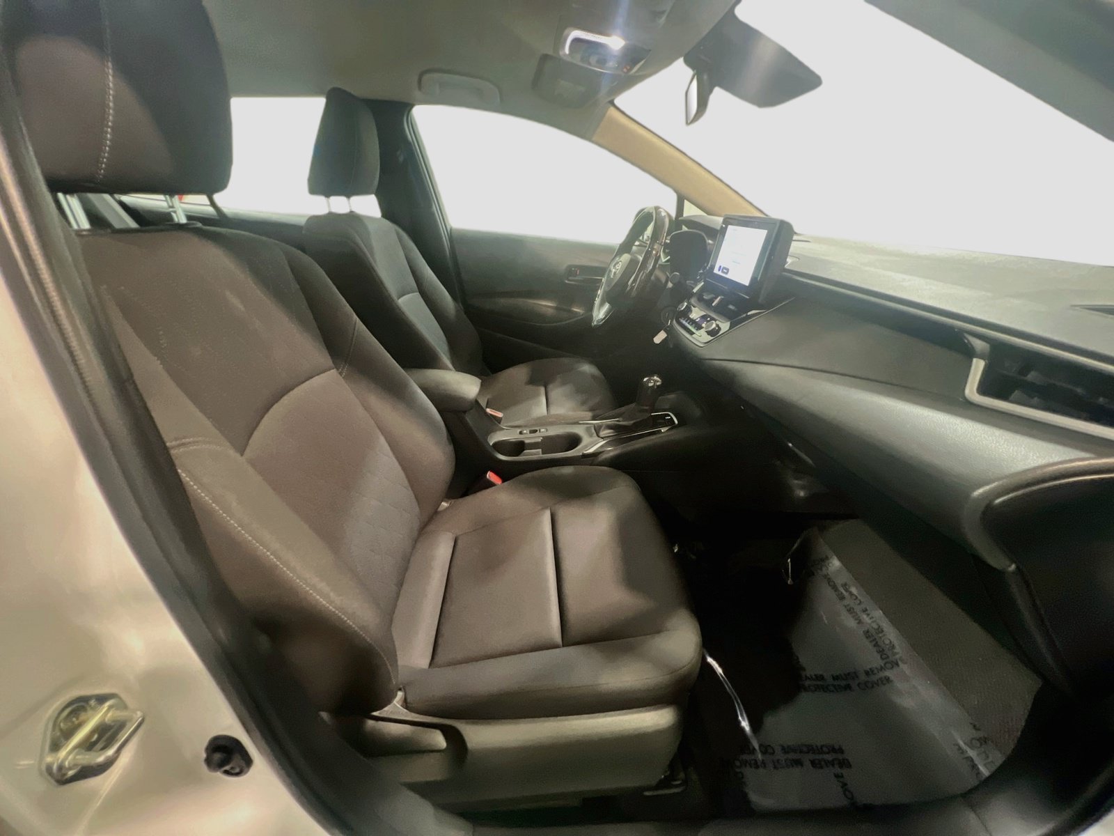 Used 2024 Toyota Corolla LE FWD image 19