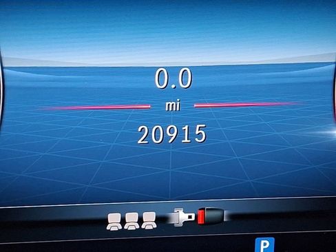 Used 2024 Mercedes-Benz GLE 350 4MATIC w/ Driver Assistance Package image 21