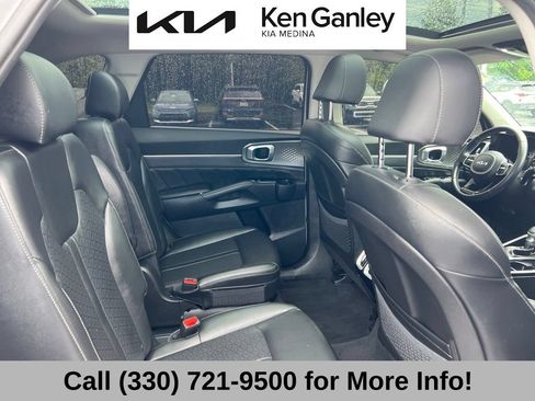 Certified 2022 Kia Sorento SX FWD image 45
