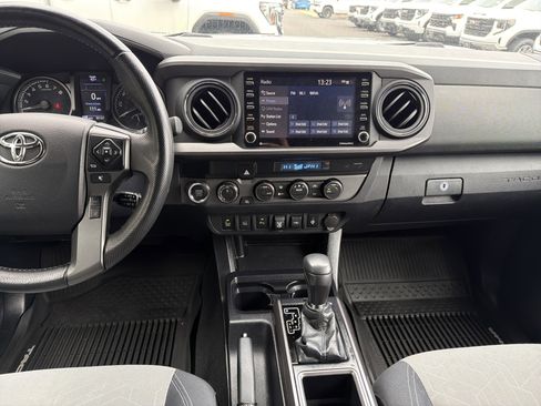 Used 2021 Toyota Tacoma TRD Off-Road w/ Technology Package image 28