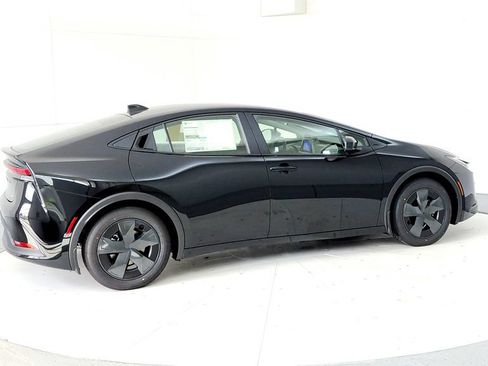 New 2026 Toyota Prius LE FWD image 6