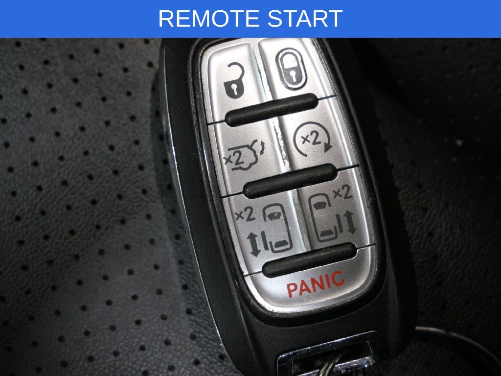 Used 2024 Chrysler Pacifica Touring-L FWD image 30