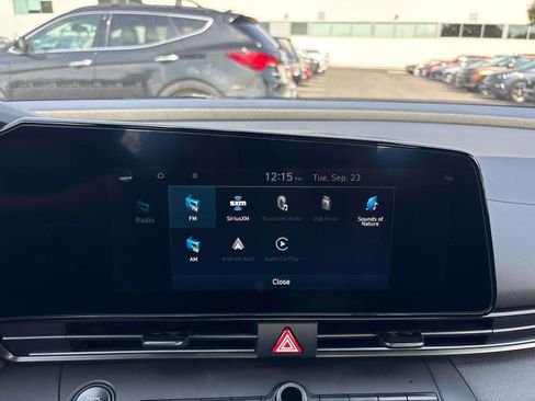 Used 2025 Hyundai Elantra SEL image 18