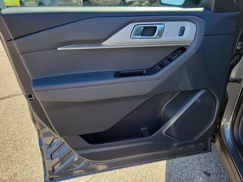 New 2026 Ford Explorer Active w/ Active Comfort Package image 20