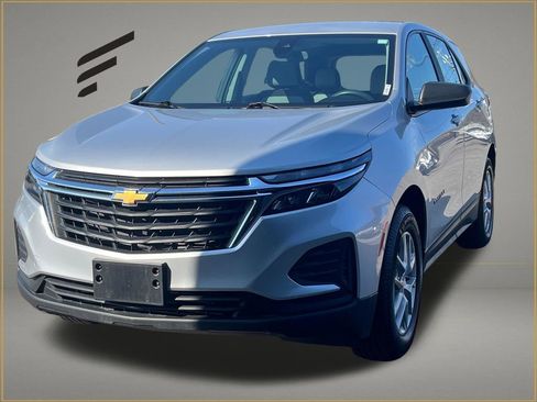 Used 2022 Chevrolet Equinox LS AWD/4WD image 1