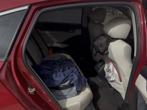 Used 2018 Honda Accord EX image 6