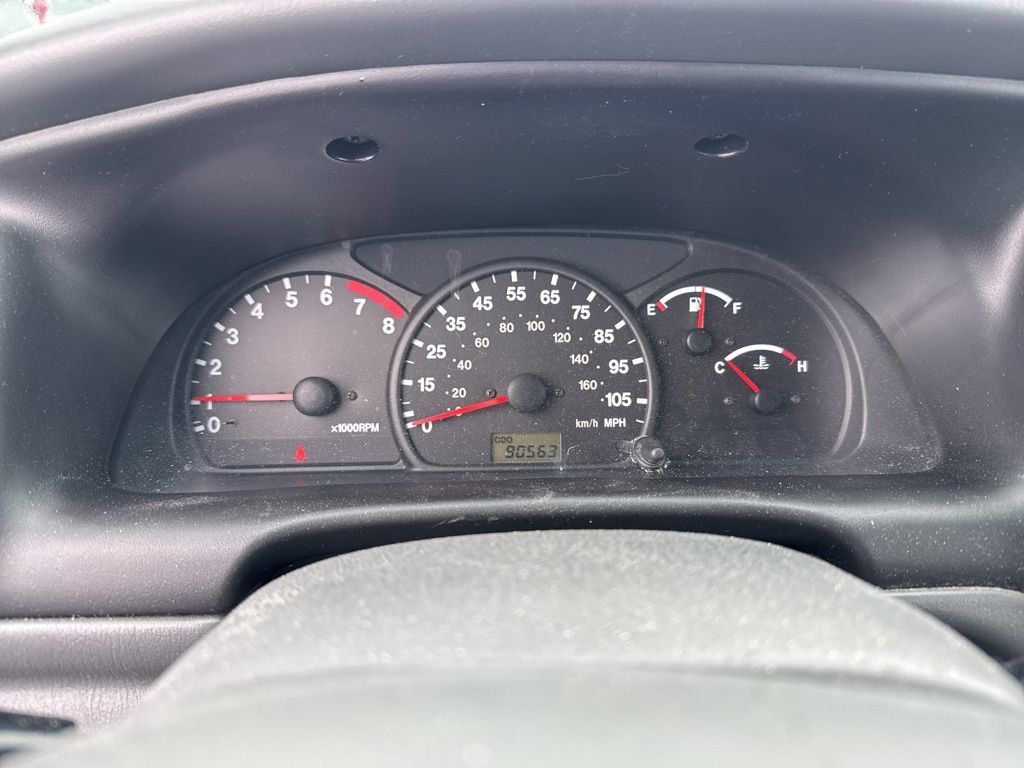 Used 2000 Chevrolet Tracker 4WD w/ Preferred Equipment Group 2 image 22