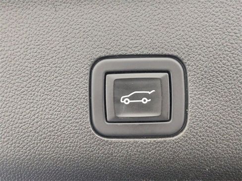 Used 2023 Cadillac Escalade ESV Sport Platinum w/ LPO, ONYX Package image 37