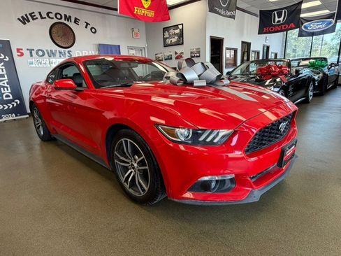 Used 2015 Ford Mustang Premium RWD image 2