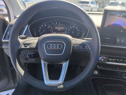 Certified 2024 Audi Q5 2.0T Premium w/ Convenience Package image 16