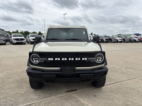 Used 2025 Ford Bronco Big Bend AWD/4WD image 2