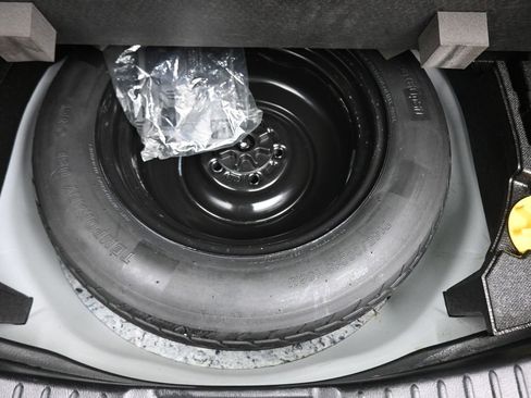 Used 2021 MAZDA CX-5 Touring image 44