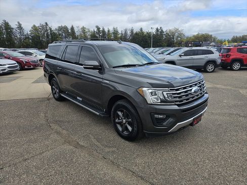 Used 2018 Ford Expedition Max XLT w/ Equipment Group 202A AWD/4WD image 2