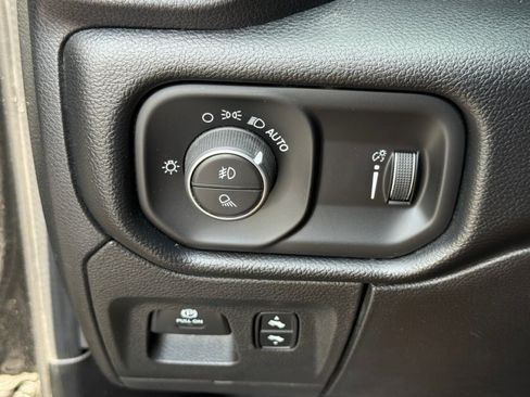 Used 2020 RAM 1500 Rebel w/ Leather & Sound Group w/ 2_W AWD/4WD image 34
