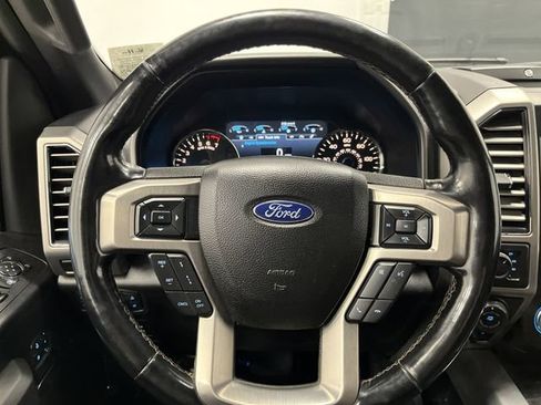 Used 2018 Ford F150 Platinum w/ Equipment Group 701A Luxury image 19