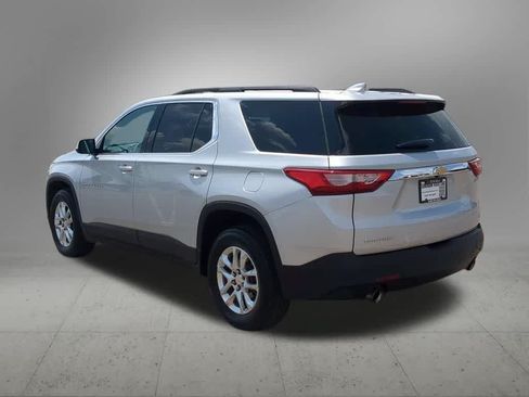 Used 2020 Chevrolet Traverse LT FWD image 4