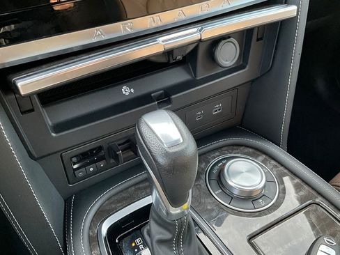 Used 2024 Nissan Armada Platinum w/ Captain's Chairs Package image 47