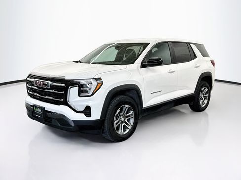 Used 2025 GMC Terrain Elevation AWD/4WD image 3