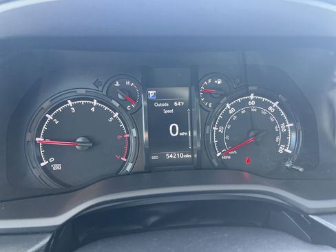 Used 2024 Toyota 4Runner SR5 image 21