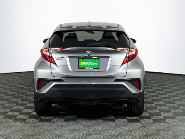 Used 2020 Toyota C-HR XLE FWD image 7