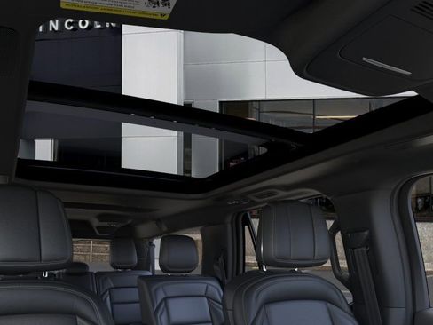 New 2026 Lincoln Navigator L Reserve AWD/4WD image 22
