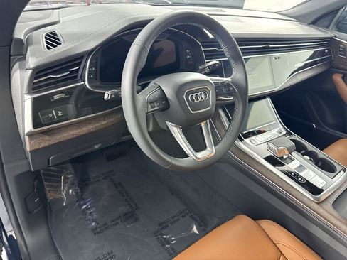Used 2025 Audi Q8 Prestige image 9