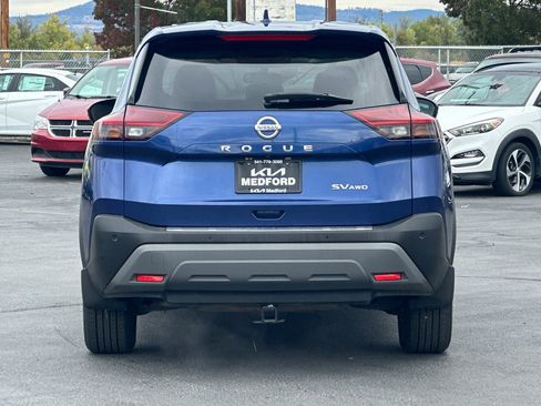 Used 2021 Nissan Rogue SV image 5