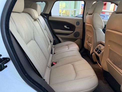 Used 2016 Land Rover Range Rover Evoque SE image 20