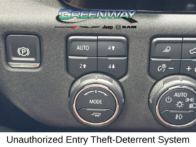 Used 2024 Chevrolet Silverado 2500 High Country w/ High Country Premium Package AWD/4WD image 27