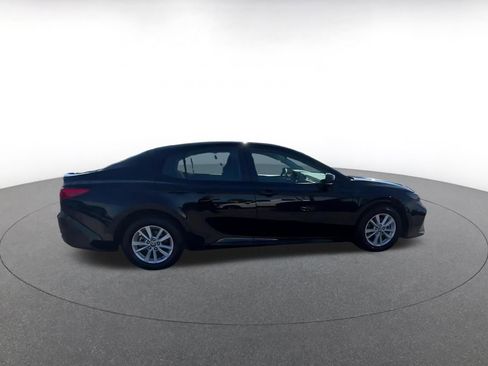 Used 2025 Toyota Camry LE image 15