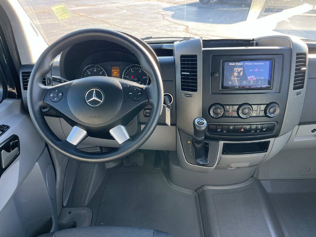Used 2015 Mercedes-Benz Sprinter 2500 image 10