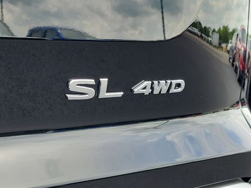 Used 2025 Nissan Pathfinder SL w/ SL Premium Package image 7