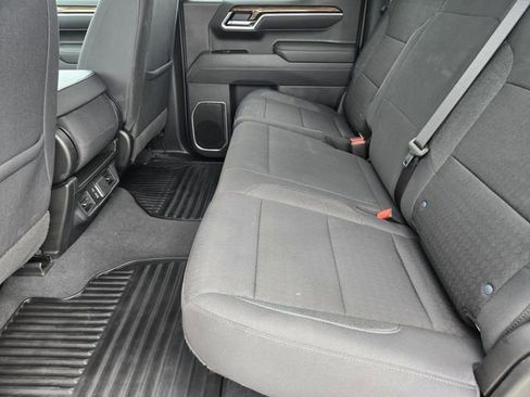 Used 2025 Chevrolet Silverado 1500 LT w/ Safety Package AWD/4WD image 29