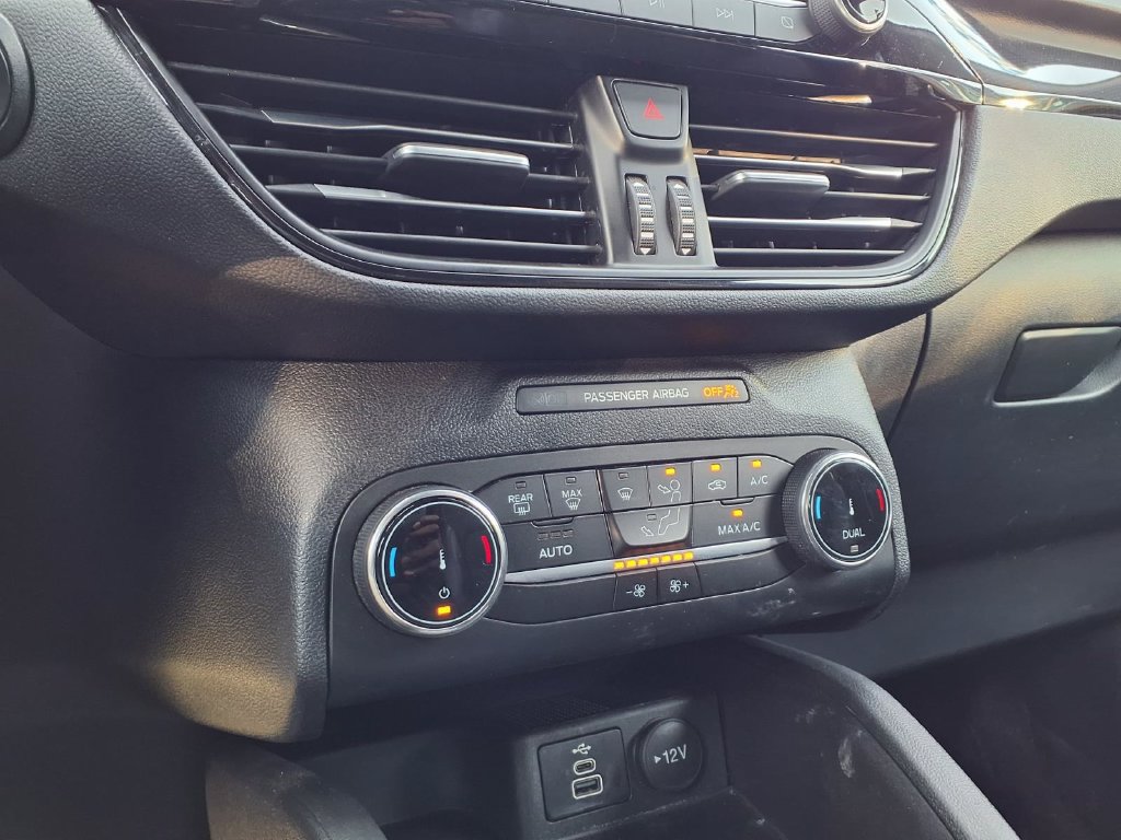 Used 2025 Ford Escape ST-Line AWD/4WD image 6