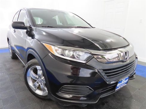 Used 2022 Honda HR-V LX image 2