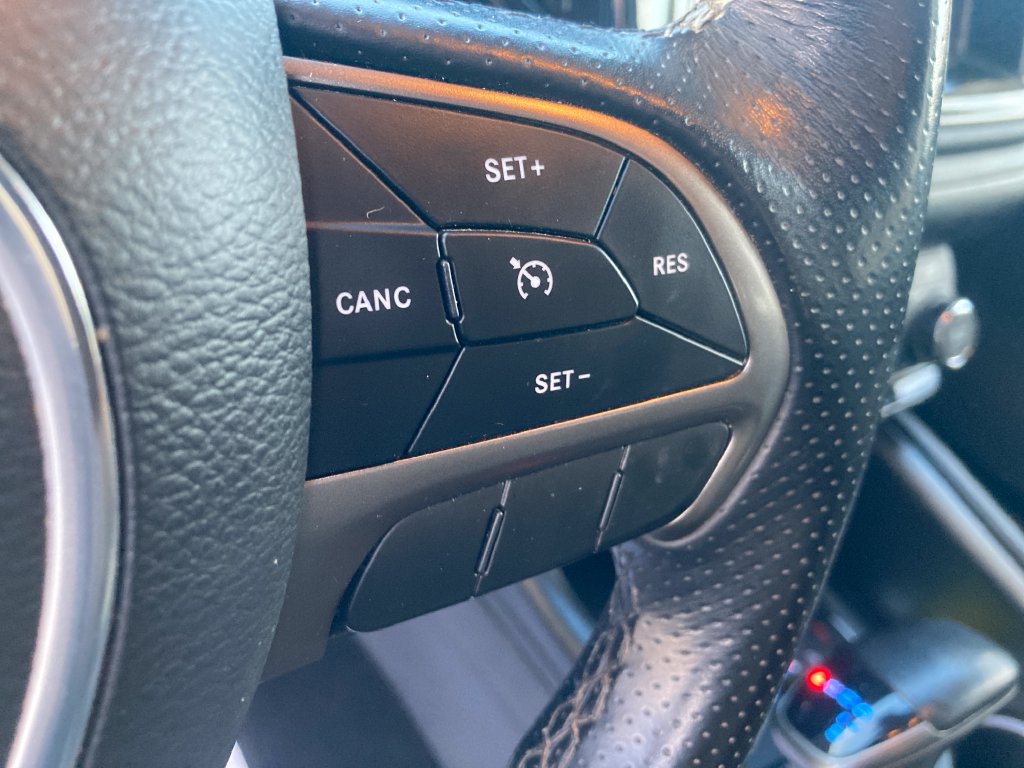 Used 2021 Dodge Durango SXT AWD/4WD image 40