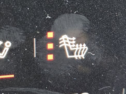 Used 2025 GMC Acadia Elevation image 6