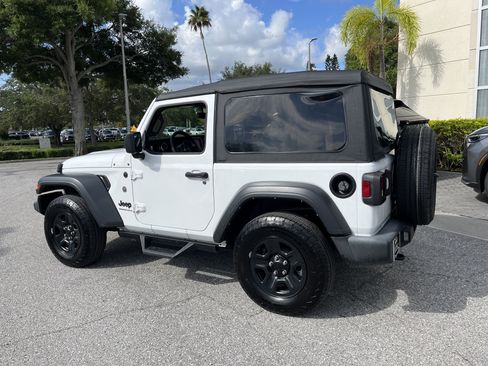 Used 2023 Jeep Wrangler Sport AWD/4WD image 5