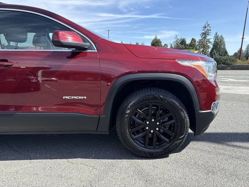 Used 2018 GMC Acadia SLT image 12