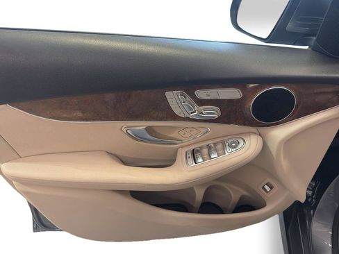 Used 2016 Mercedes-Benz GLC 300 4MATIC w/ Multimedia Package image 14